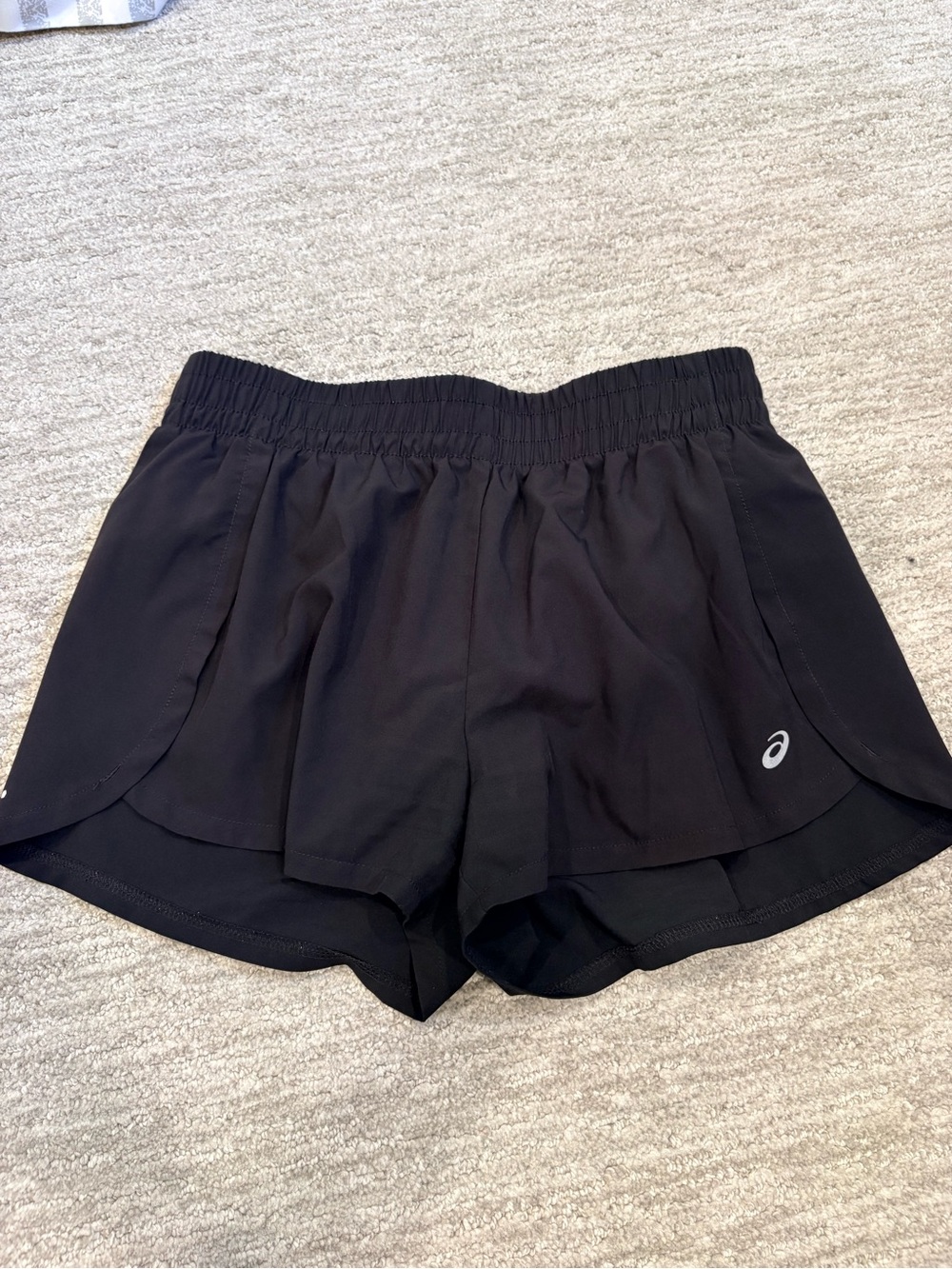 ASICS Women’s Black 2-in-1 Running Shorts Lined Size Small